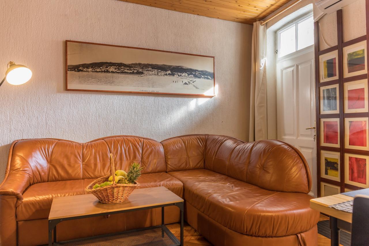 Car Apartments Crikvenica Bagian luar foto