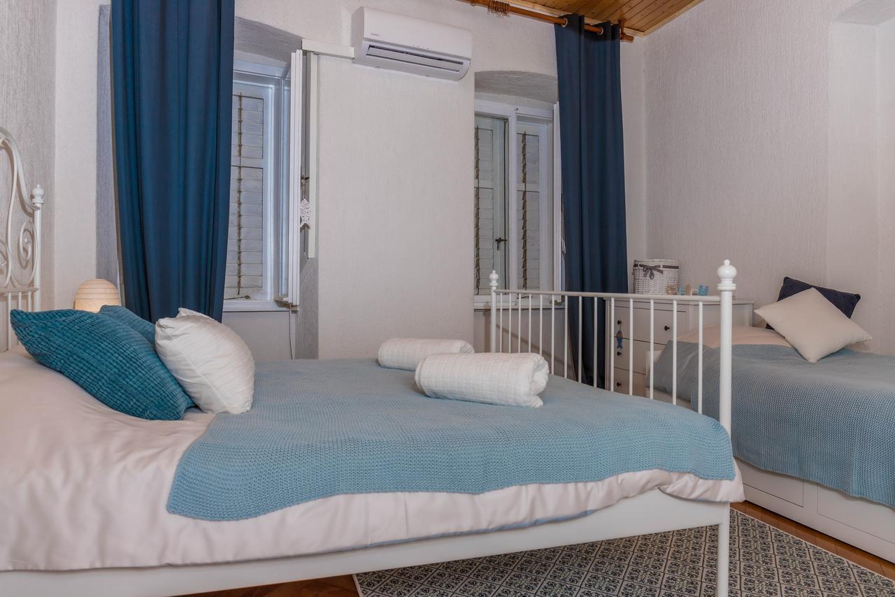 Car Apartments Crikvenica Bagian luar foto
